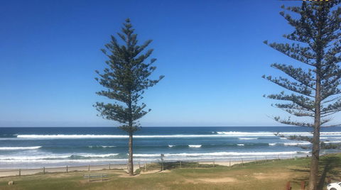 Lennox Holiday Apartments - Holiday Sunshine Coast 25