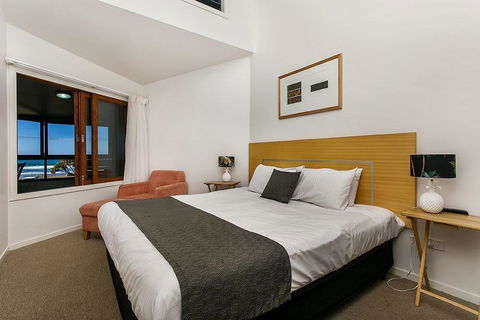 Lennox Holiday Apartments - Holiday Sunshine Coast 27
