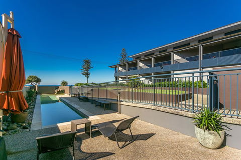 Lennox Holiday Apartments - Holiday Sunshine Coast 5