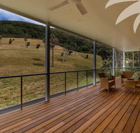 Bombora  Bluey's Beach - Holiday Sunshine Coast