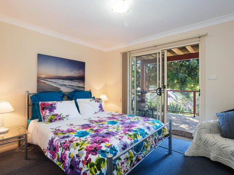 Bonito At Bagnalls Beach' 1/6 Bonito Street - Pet Friendly, Air Conditioning - Sunshine Coast Tourism 1