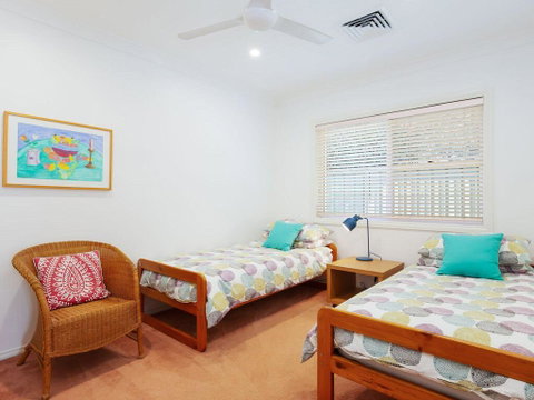 Bonito', 26 Bonito Street - Pet Friendly Housewith Aircon - Holiday Sunshine Coast 3