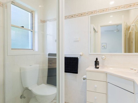Bonito', 26 Bonito Street - Pet Friendly Housewith Aircon - Holiday Sunshine Coast 2