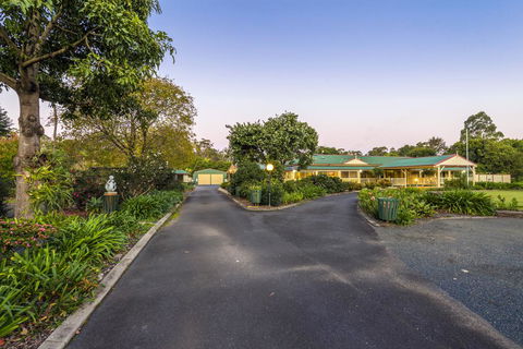 Bonville Lodge Bed & Breakfast - Sunshine Coast Tourism 2