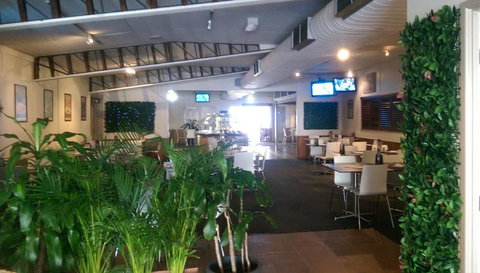 Boomerang Hotel - Sunshine Coast Tourism 1