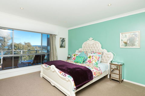 Booti Booti Lakehouse - Holiday Sunshine Coast 3