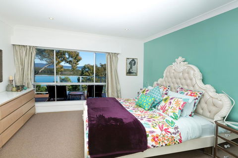 Booti Booti Lakehouse - Holiday Sunshine Coast 2