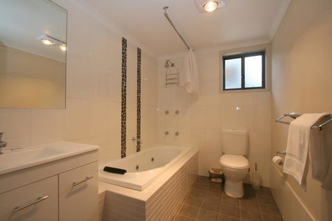 Boronia 4/30 Nettin Circuit - Sunshine Coast Tourism 1