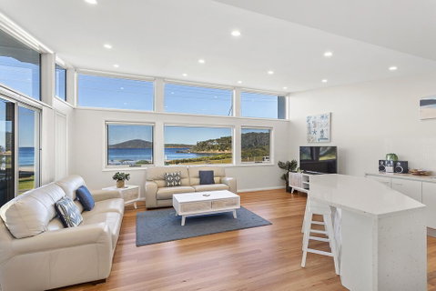 Boulder Bay Rd 1/2 - Fingal Bay - Sunshine Coast Tourism 1