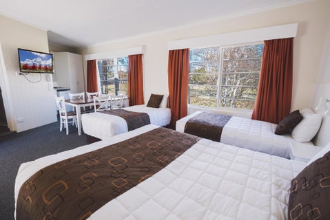 Boulevard Motel - Holiday Sunshine Coast 0