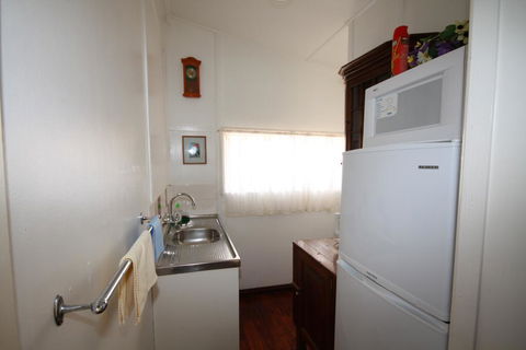Bourke Riverside Motel - Holiday Sunshine Coast 3