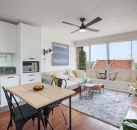 Boutique Apartment with Fantastic Harbour Views - Sunshine Coast Tourism
