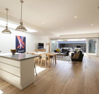 Boutique Stays - Contempo - House in Prahran - Holiday Sunshine Coast