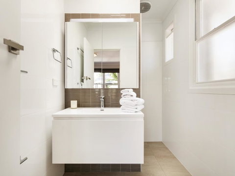 Boutique Stays - Sandy Breeze 1 - Sunshine Coast Tourism 2