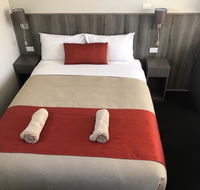 Bradman Motor Inn - Holiday Sunshine Coast