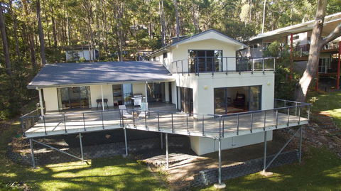 Brae Villa - Sunshine Coast Tourism 0