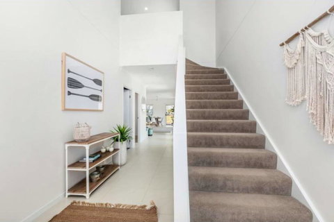 Brand New PRIZE HOME 50m Path To Beach - Sunshine Coast Tourism 2