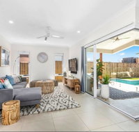 Brand New PRIZE HOME 50m path to beach - Sunshine Coast Tourism