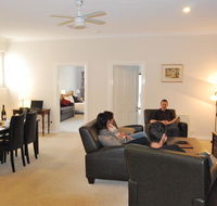 Brayfield Cottage - Holiday Sunshine Coast