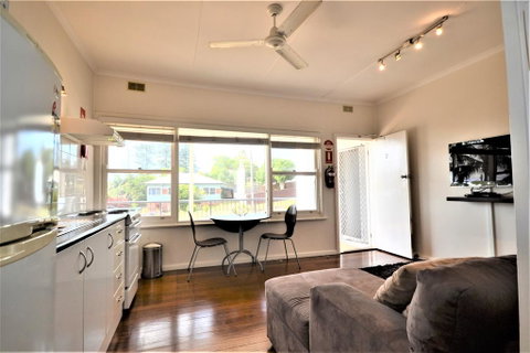 Breakers 2 2 Hill Street - Sunshine Coast Tourism 3
