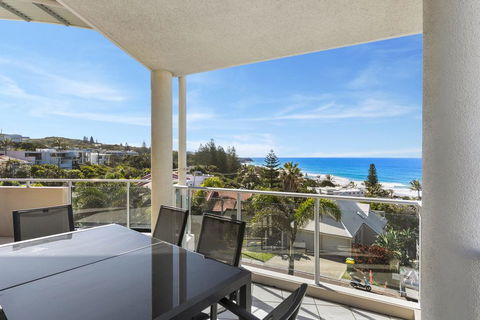 Breathtaking Views Of Sunshine Beach - Unit 7/21 Park Crescent - Holiday Sunshine Coast 0