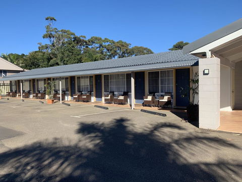 Breeze Inn - Sunshine Coast Tourism 1