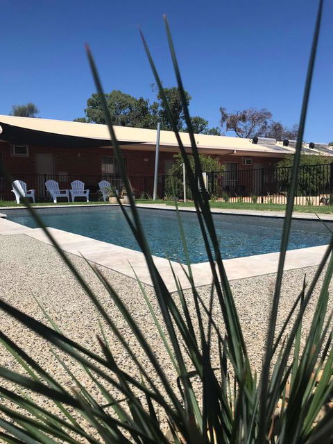 Bridge Motor Inn Tocumwal - Sunshine Coast Tourism 3
