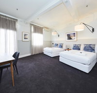 Bridgeview Hotel Willoughby - Holiday Sunshine Coast