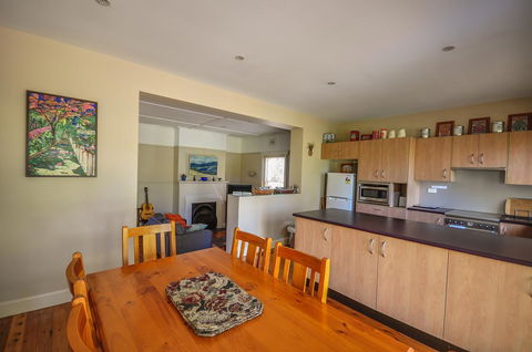 Brigalow Cottage - Sunshine Coast Tourism 3