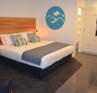 Bright Colonial Motel - Sunshine Coast Tourism