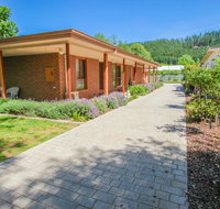 Bright Country Home - Sunshine Coast Tourism