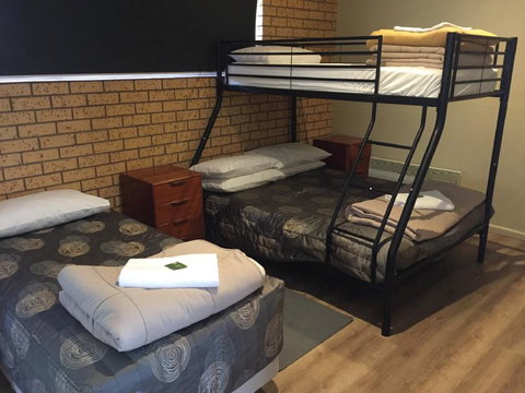 Bright Motor Inn - Sunshine Coast Tourism 3