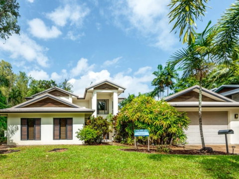 Brindabella - Palm Cove - Sunshine Coast Tourism 0