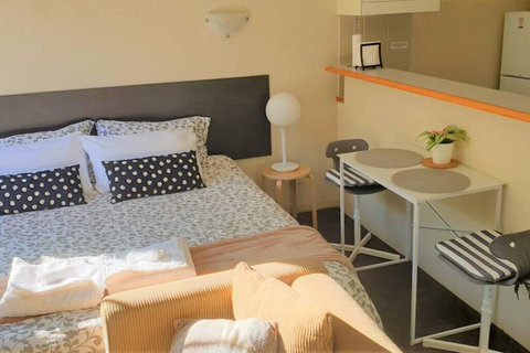 Brisbane City Resort Style Studio Waterfront Apartment - WINTER SPECIAL! - Sunshine Coast Tourism 2