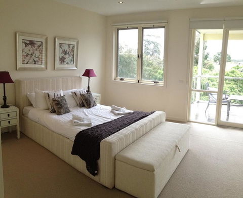Broadbeach Inverloch Resort - Sunshine Coast Tourism 3