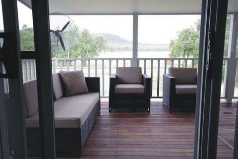 Broke Village Hideaway - Sunshine Coast Tourism 2