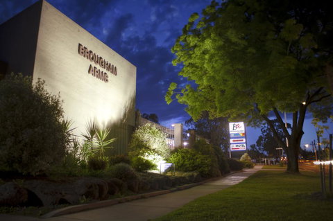 Brougham Arms Hotel - Sunshine Coast Tourism 0