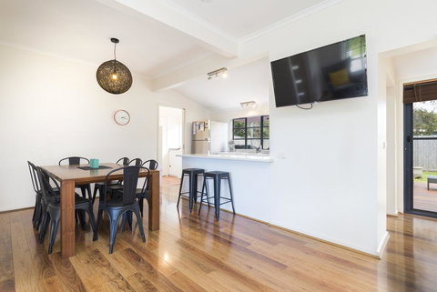 Bruce And Lola's - Sunshine Coast Tourism 3