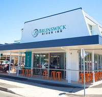 Brunswick River Inn - Holiday Sunshine Coast