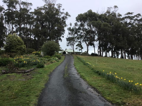 Bruny Sunset Beach GateAway - Sunshine Coast Tourism 1