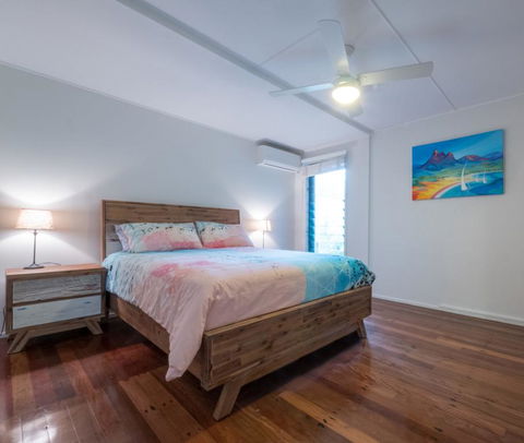 Bryce Street 30, - Ultimate Beach Shack - Holiday Sunshine Coast 3
