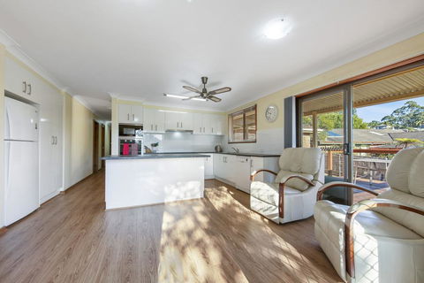 Buckland St 29 Mollymook - Sunshine Coast Tourism 1