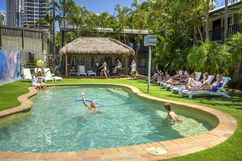 Budds In Surfers Backpackers - Holiday Sunshine Coast 3