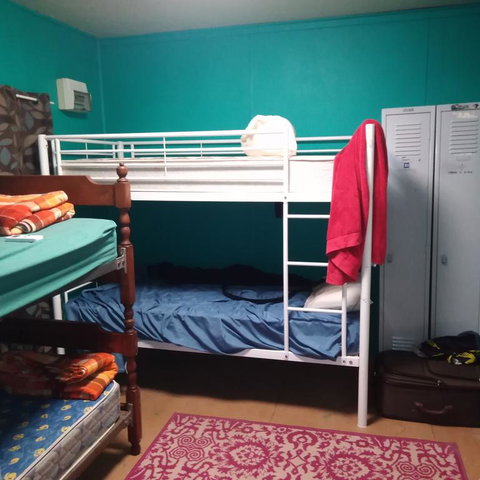 Buffalo Beach Hostel - Sunshine Coast Tourism 1