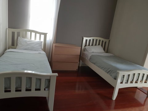 Bunbury's Most Convenient Location - Unit 2 - Sunshine Coast Tourism 2