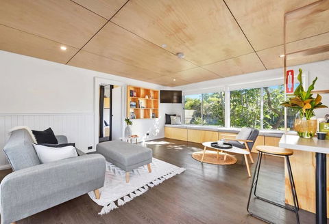 BUNGALOW BEAUTY - Hosted By: L'Abode Accommodation - Sunshine Coast Tourism 0