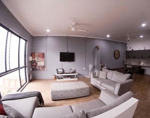 Bunk Inn Hostel - Holiday Sunshine Coast 2