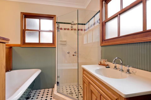 Bunyip Cottage - Holiday Sunshine Coast 1