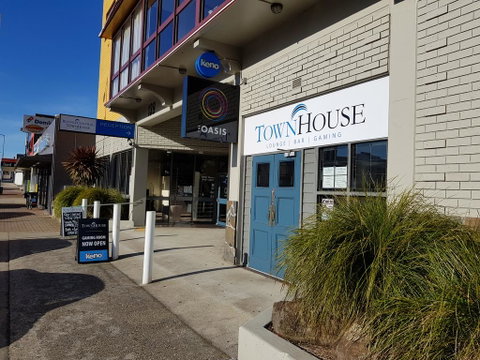 Burnie Central Townhouse Hotel - Sunshine Coast Tourism 2