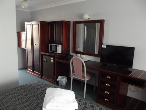 Bushman's Motor Inn - Holiday Sunshine Coast 3